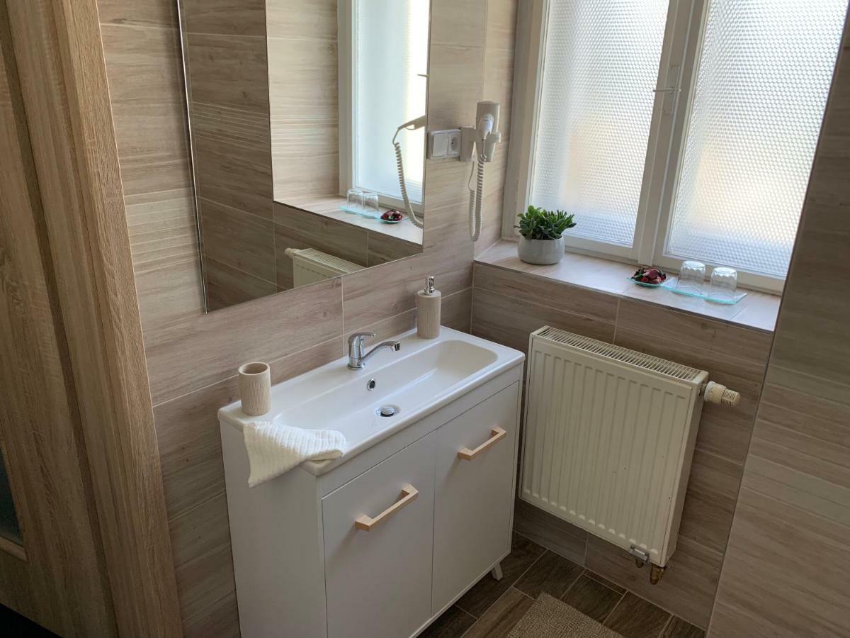 Apartman Alesta Bruntál Extérieur photo