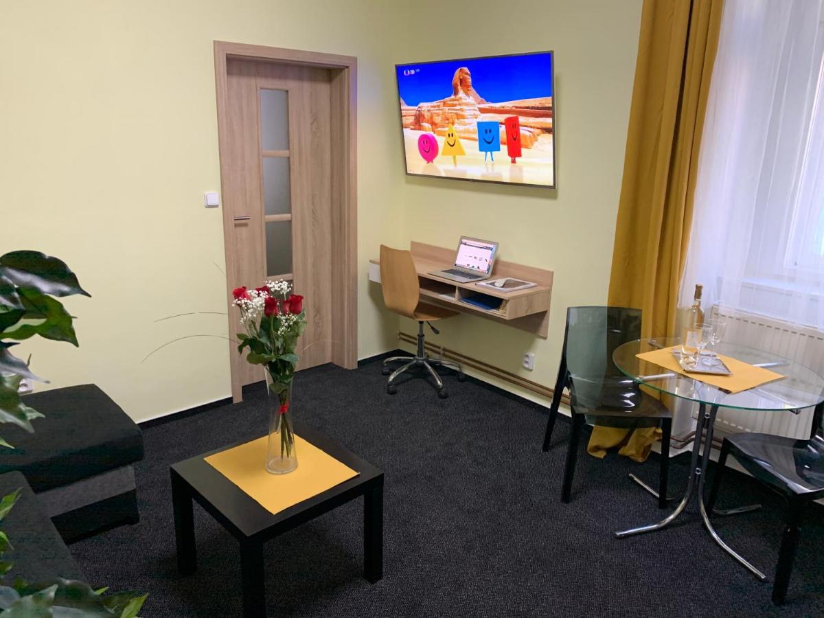 Apartman Alesta Bruntál Extérieur photo